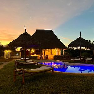 Miti Beach Bungalows